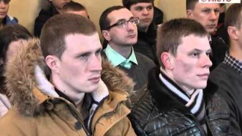 Кадр сюжету: У Полтаві вшановують подвиг та пам'ять учасників Революції Гідності