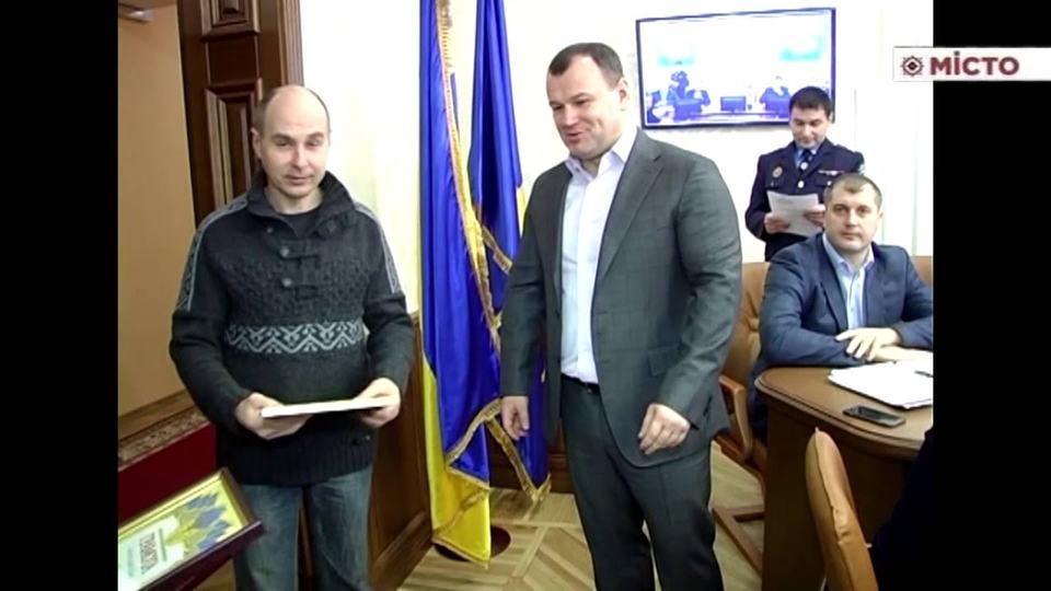 Кадр сюжету: За сумлінну службу – відзнака керівництва