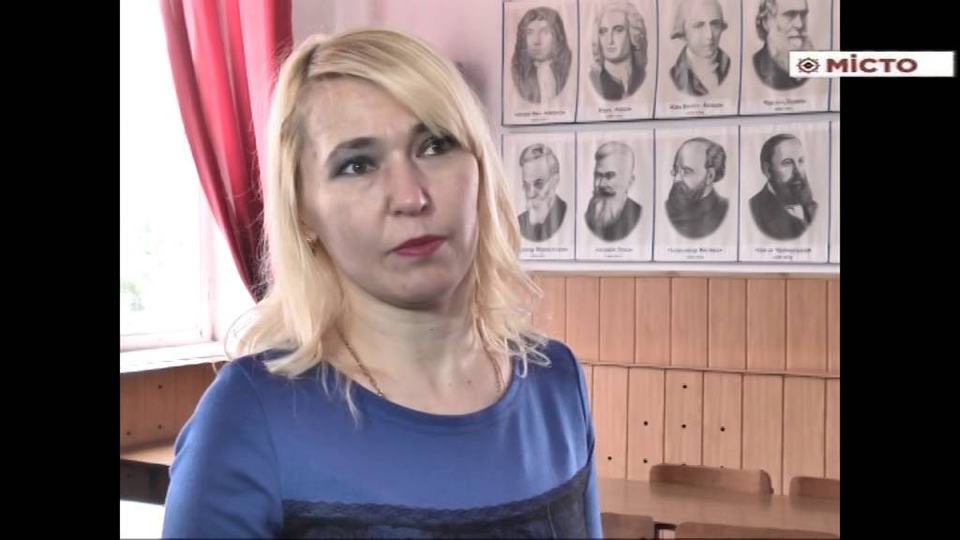 Кадр сюжету: Ув'язнені стають громадянами України