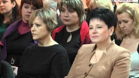 Кадр сюжету: В області визначили чотирьох кращих вчителів цього року